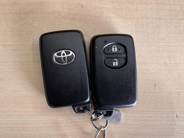 TOYOTA PRIUS 2014 Image 31