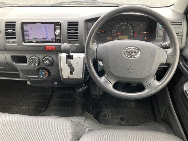 TOYOTA REGIUSACE VAN 1.25T 2017 Image 31