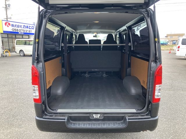 TOYOTA REGIUSACE VAN 1.25T 2017 Image 31