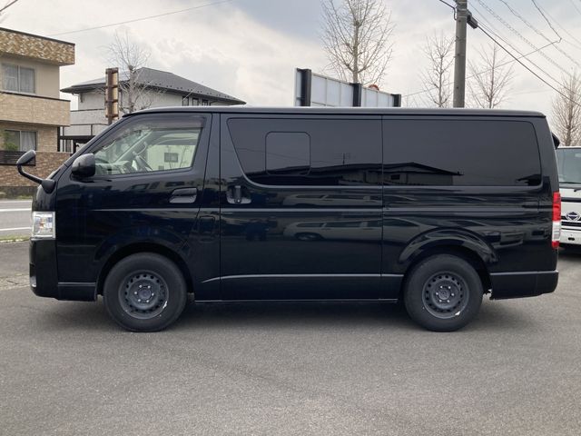 TOYOTA REGIUSACE VAN 1.25T 2017 Image 31