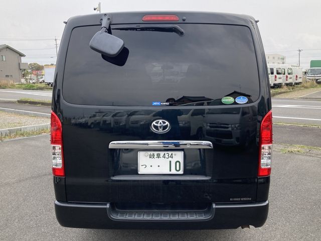 TOYOTA REGIUSACE VAN 1.25T 2017 Image 31