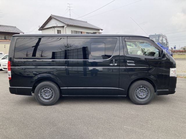 TOYOTA REGIUSACE VAN 1.25T 2017 Image 31