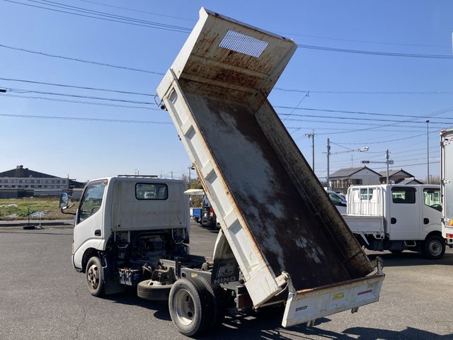 HINO DUTRO 2005 Image 31