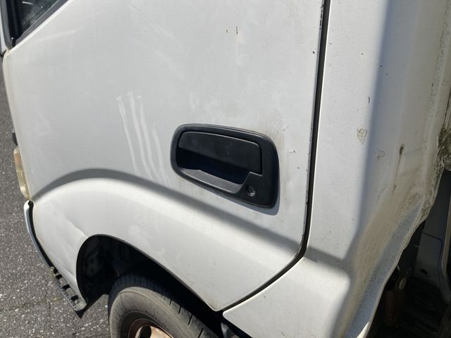 HINO DUTRO 2005 Image 31