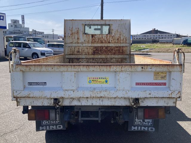 HINO DUTRO 2005 Image 31