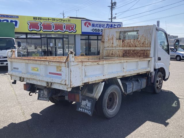 HINO DUTRO 2005 Image 31