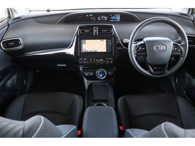 TOYOTA PRIUS PHV 2021 Image 31