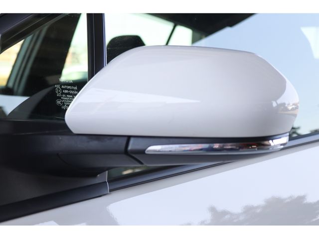 TOYOTA PRIUS PHV 2021 Image 31