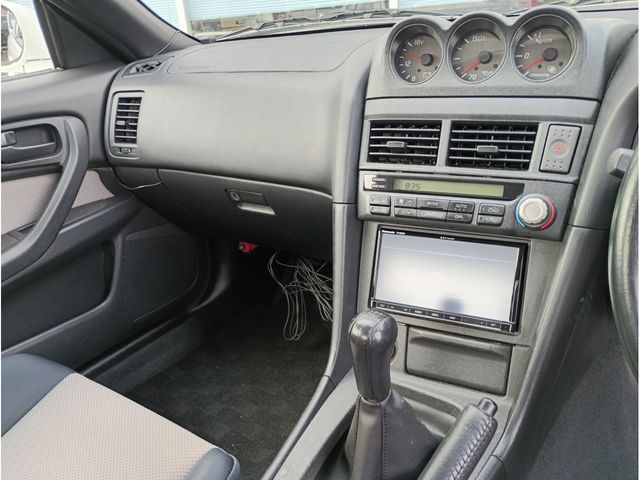 NISSAN SKYLINE COUPE 1999 Image 31