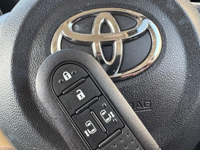 TOYOTA ROOMY 2017 Image 31