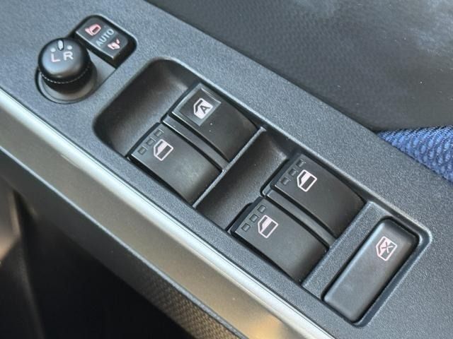 TOYOTA ROOMY 2017 Image 31