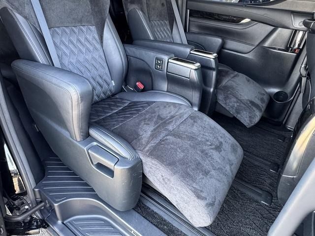 TOYOTA ALPHARD 2017 Image 31