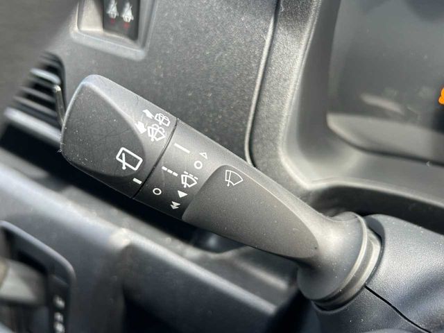 DAIHATSU HIJET CARGO 2023 Image 31