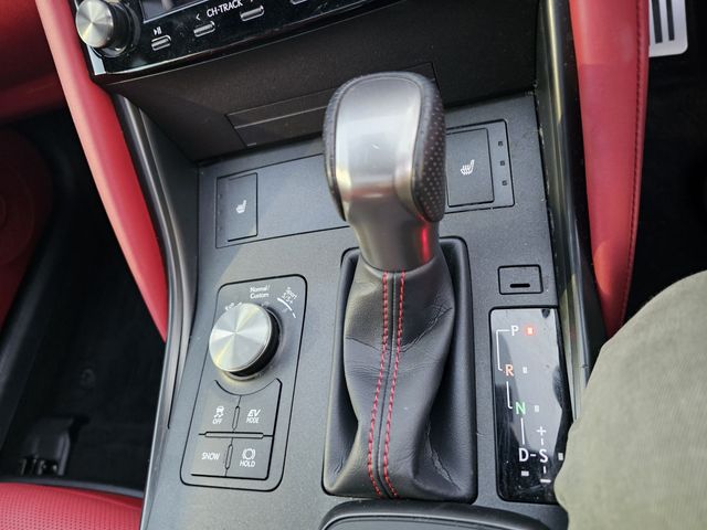 TOYOTA LEXUS IS300H 2023 Image 31