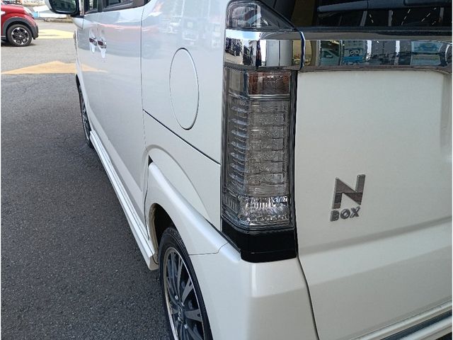 HONDA N BOX CUSTOM 2015 Image 31