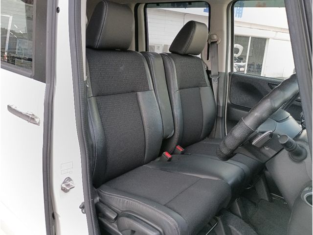 HONDA N BOX CUSTOM 2015 Image 31