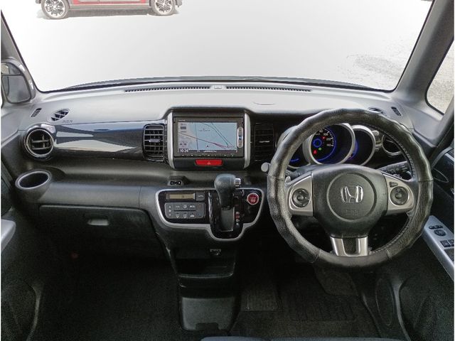 HONDA N BOX CUSTOM 2015 Image 31