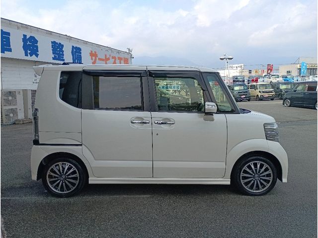 HONDA N BOX CUSTOM 2015 Image 31