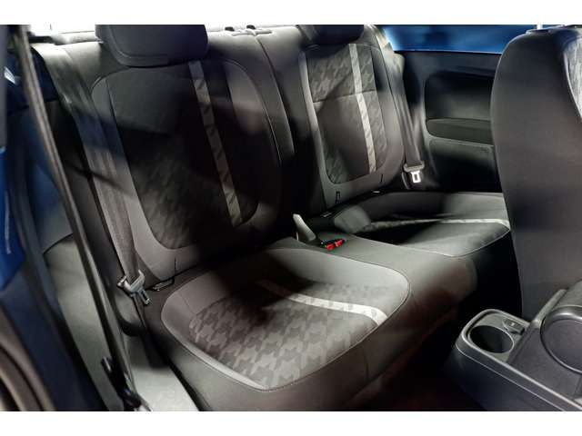 VOLKSWAGEN THE BEETL 2016 Image 31