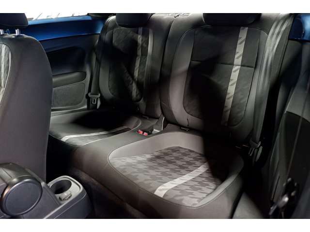 VOLKSWAGEN THE BEETL 2016 Image 31