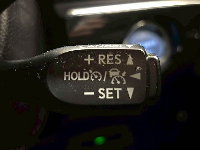 TOYOTA PRIUS 2019 Image 31