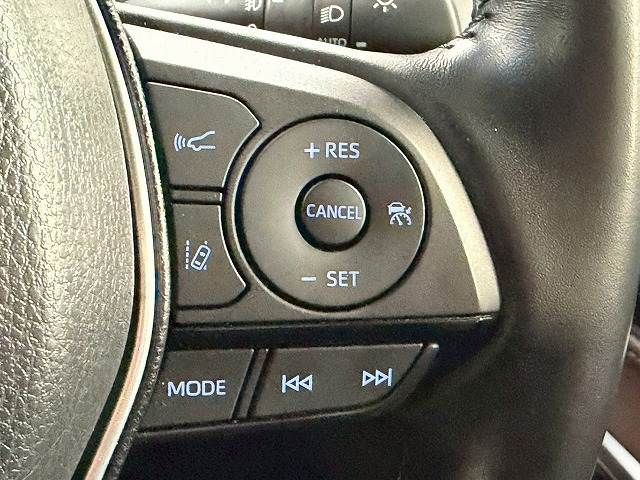 TOYOTA HARRIER 2WD 2021 Image 31