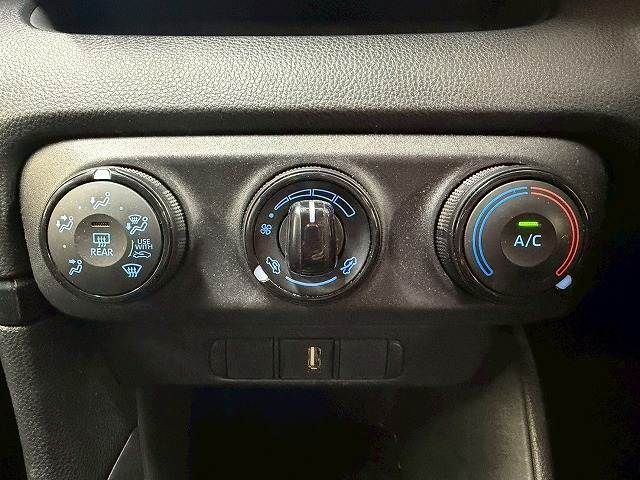 TOYOTA YARIS 2020 Image 31