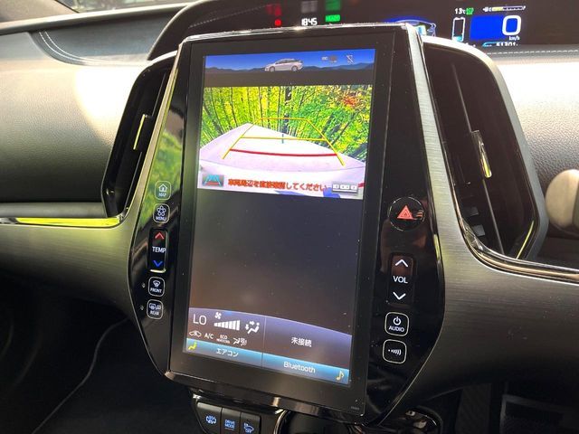 TOYOTA PRIUS PHV 2018 Image 31