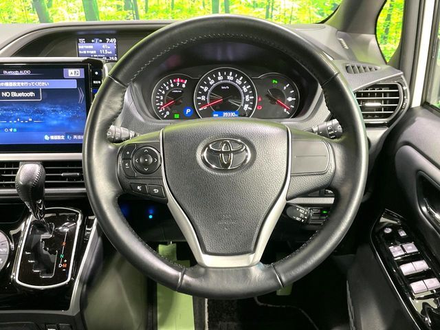 TOYOTA VOXY 2021 Image 31
