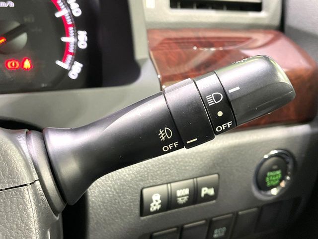 TOYOTA VELLFIRE 2012 Image 31