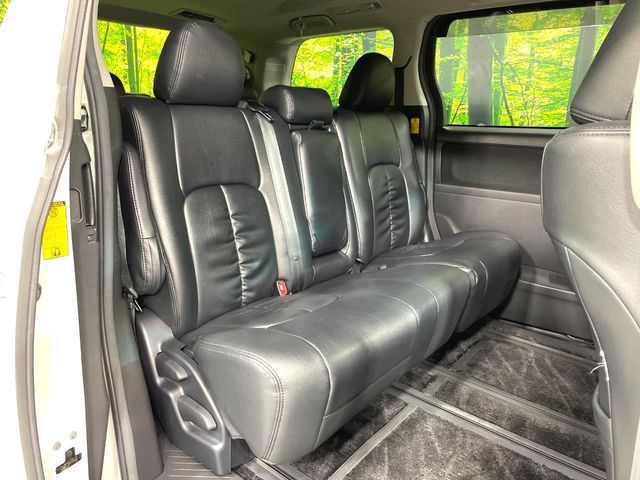 TOYOTA VELLFIRE 2012 Image 31