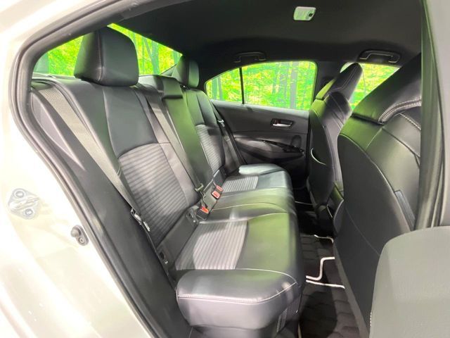 TOYOTA COROLLA SEDAN HYBRID 2019 Image 31