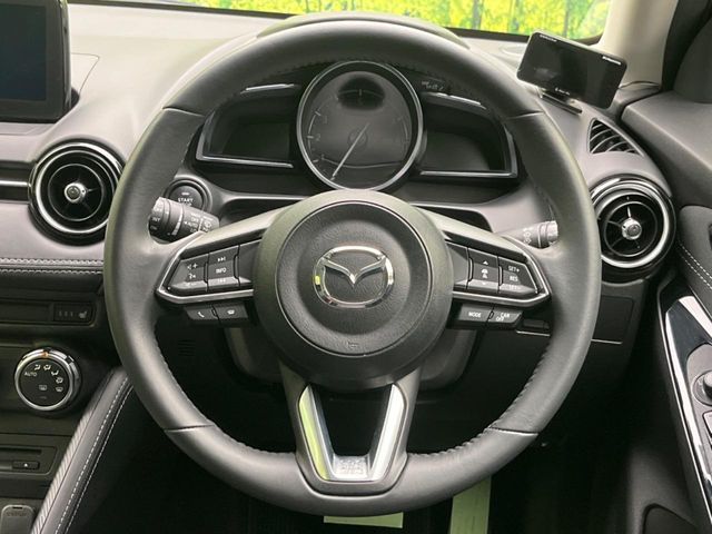MAZDA DEMIO 2017 Image 31