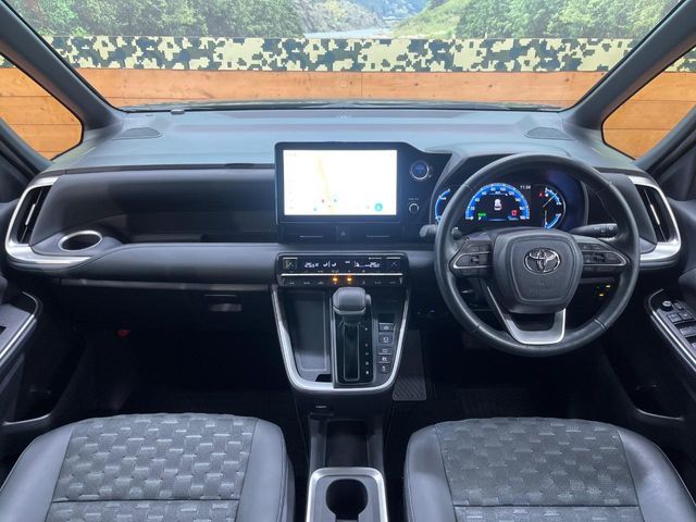 TOYOTA VOXY HYBRID 2023 Image 31