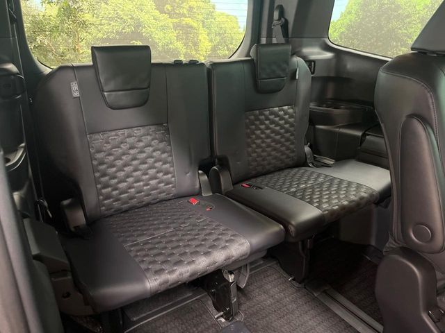 TOYOTA VOXY HYBRID 2023 Image 31