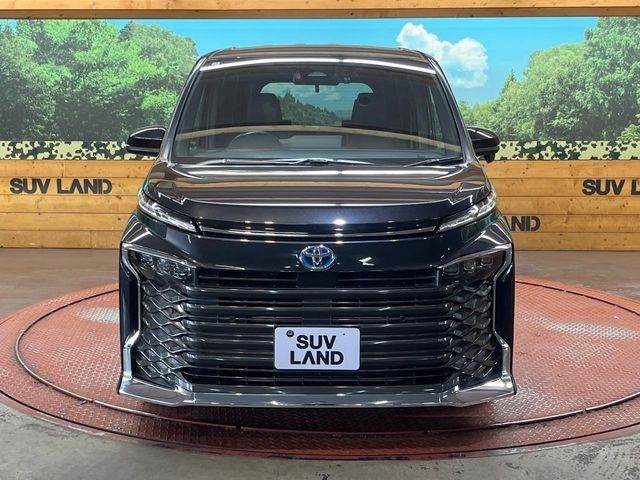 TOYOTA VOXY HYBRID 2023 Image 31