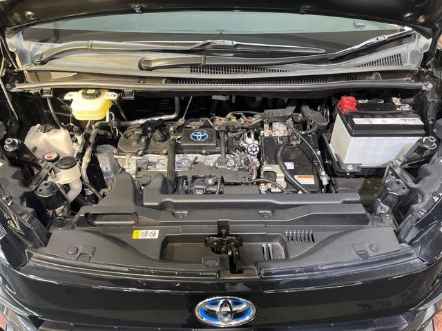 TOYOTA VOXY HYBRID 2023 Image 31