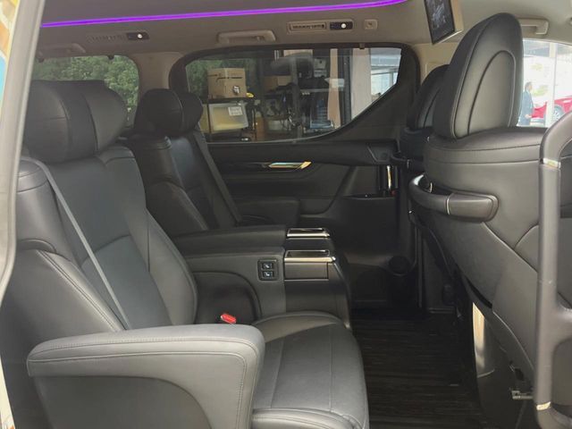 TOYOTA ALPHARD 2021 Image 31