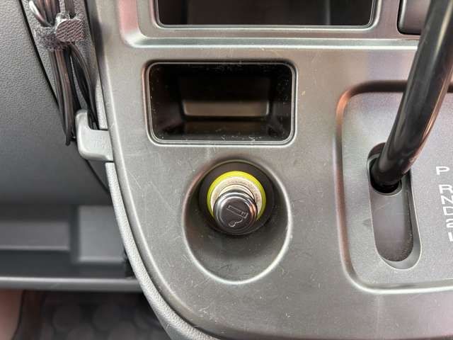 DAIHATSU HIJET CARGO 4WD 2012 Image 31