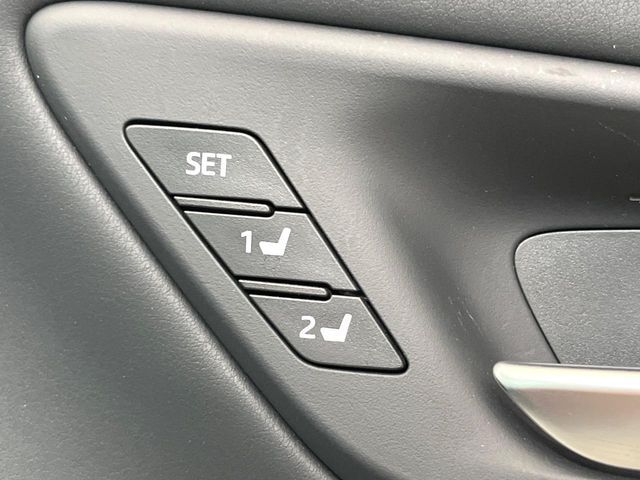 TOYOTA CROWN SEDAN HYBRID 2019 Image 31