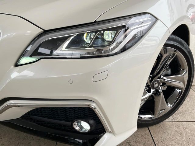 TOYOTA CROWN SEDAN HYBRID 2019 Image 31