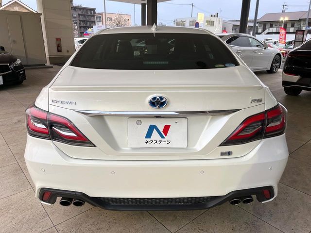 TOYOTA CROWN SEDAN HYBRID 2018 Image 31