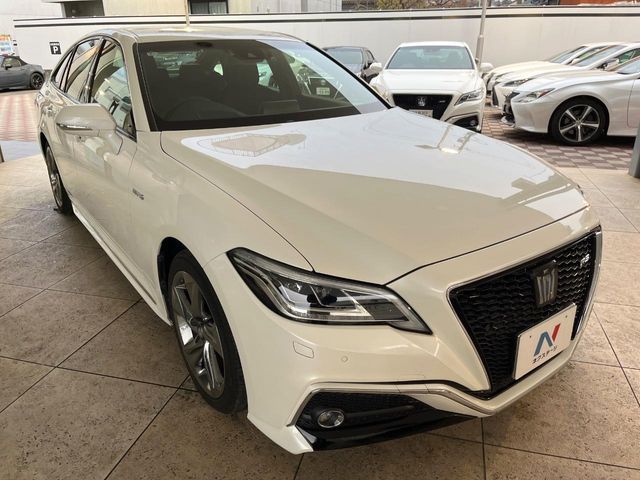 TOYOTA CROWN SEDAN HYBRID 2018 Image 31