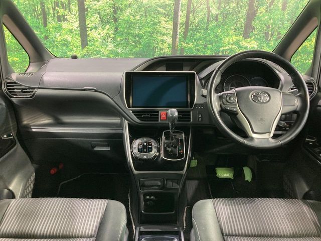 TOYOTA VOXY 2019 Image 31