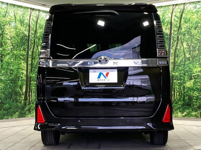 TOYOTA VOXY 2019 Image 31