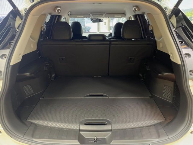 NISSAN X-TRAIL 2WD 2016 Image 31