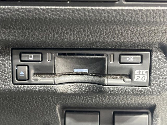 TOYOTA COROLLA CROSS HYBRID 2024 Image 31