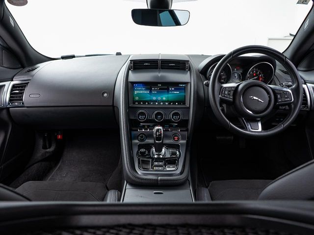 JAGUAR F TYPE COUPE 2019 Image 31