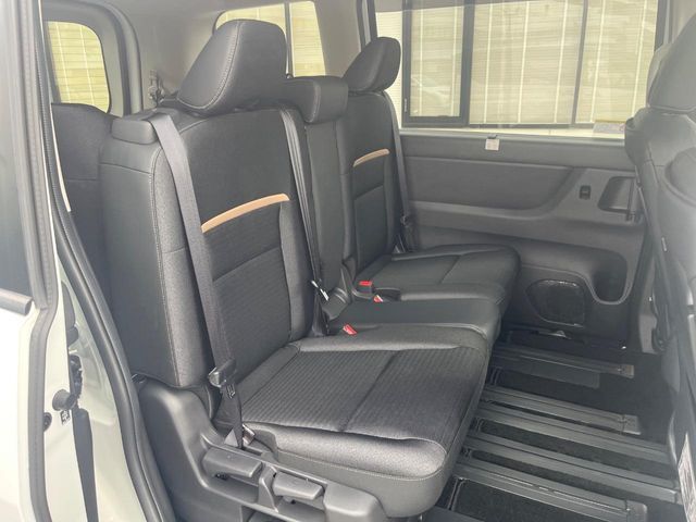 NISSAN SERENA  WG 2023 Image 31