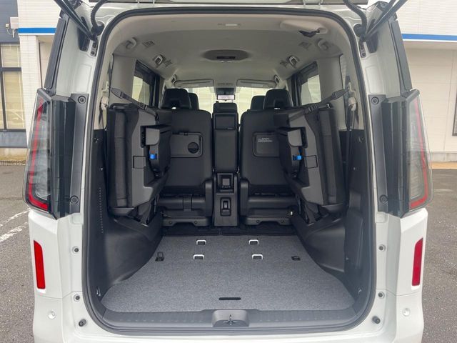 NISSAN SERENA  WG 2023 Image 31